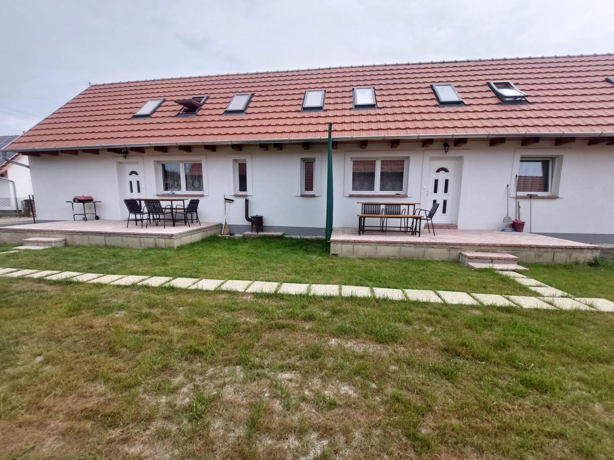 Villa Orban Nyaralohaz Kovagoors Exterior foto